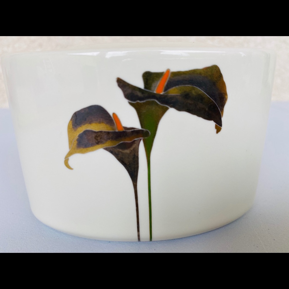 Otagiri Golden Calla Vintage toothbrush holder.